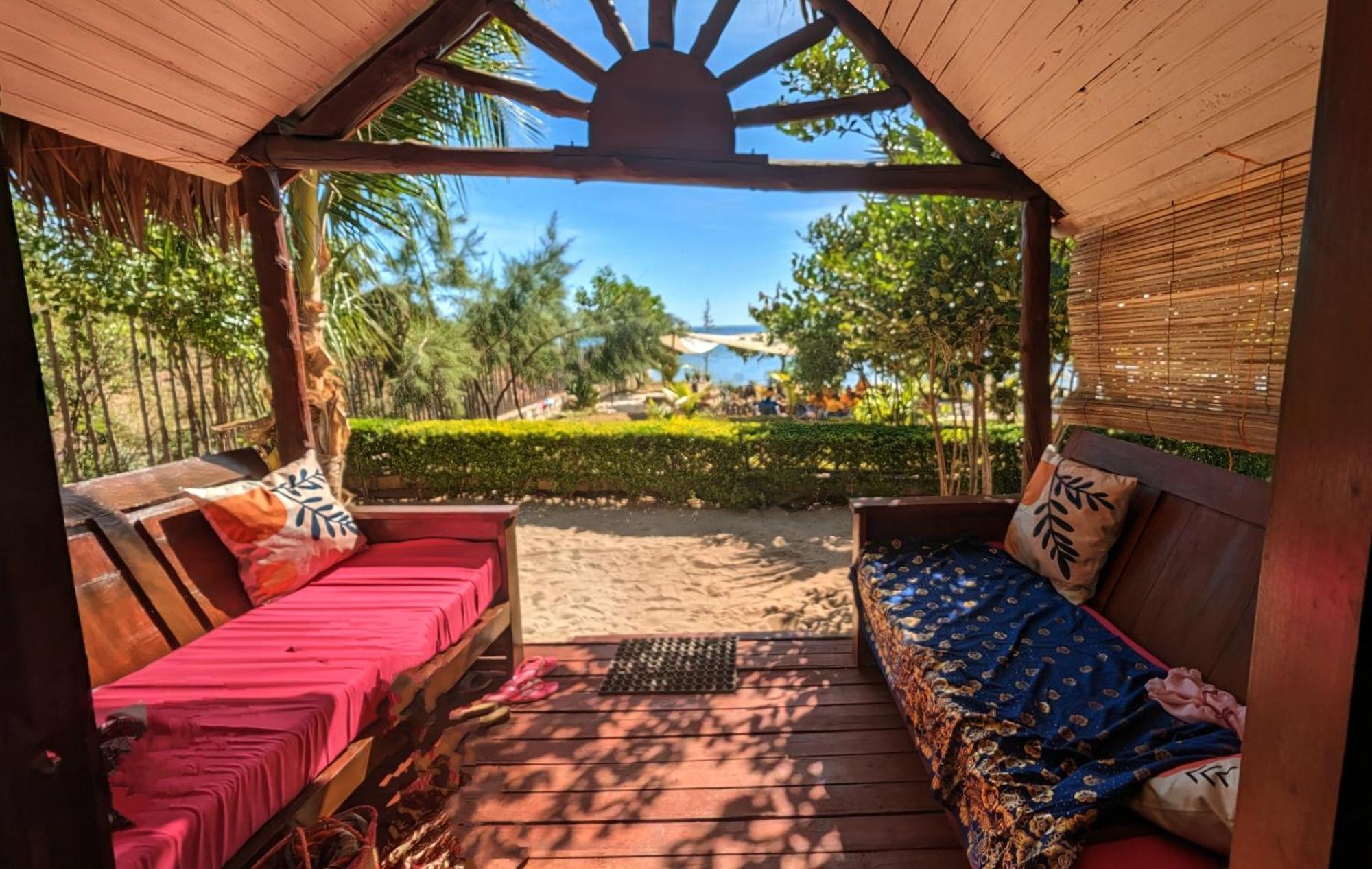 Ampazony Oasis Lodge Махадзанга Екстер'єр фото