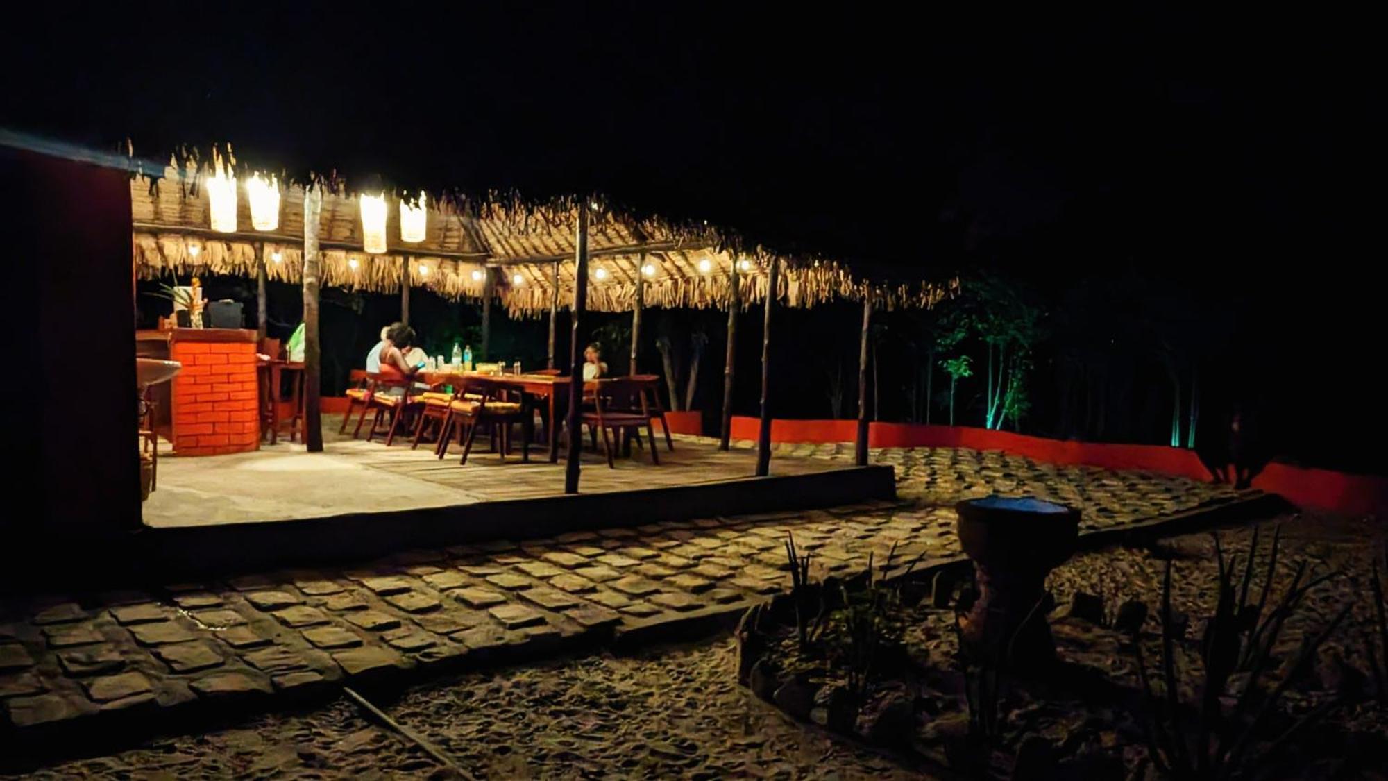 Ampazony Oasis Lodge Махадзанга Екстер'єр фото