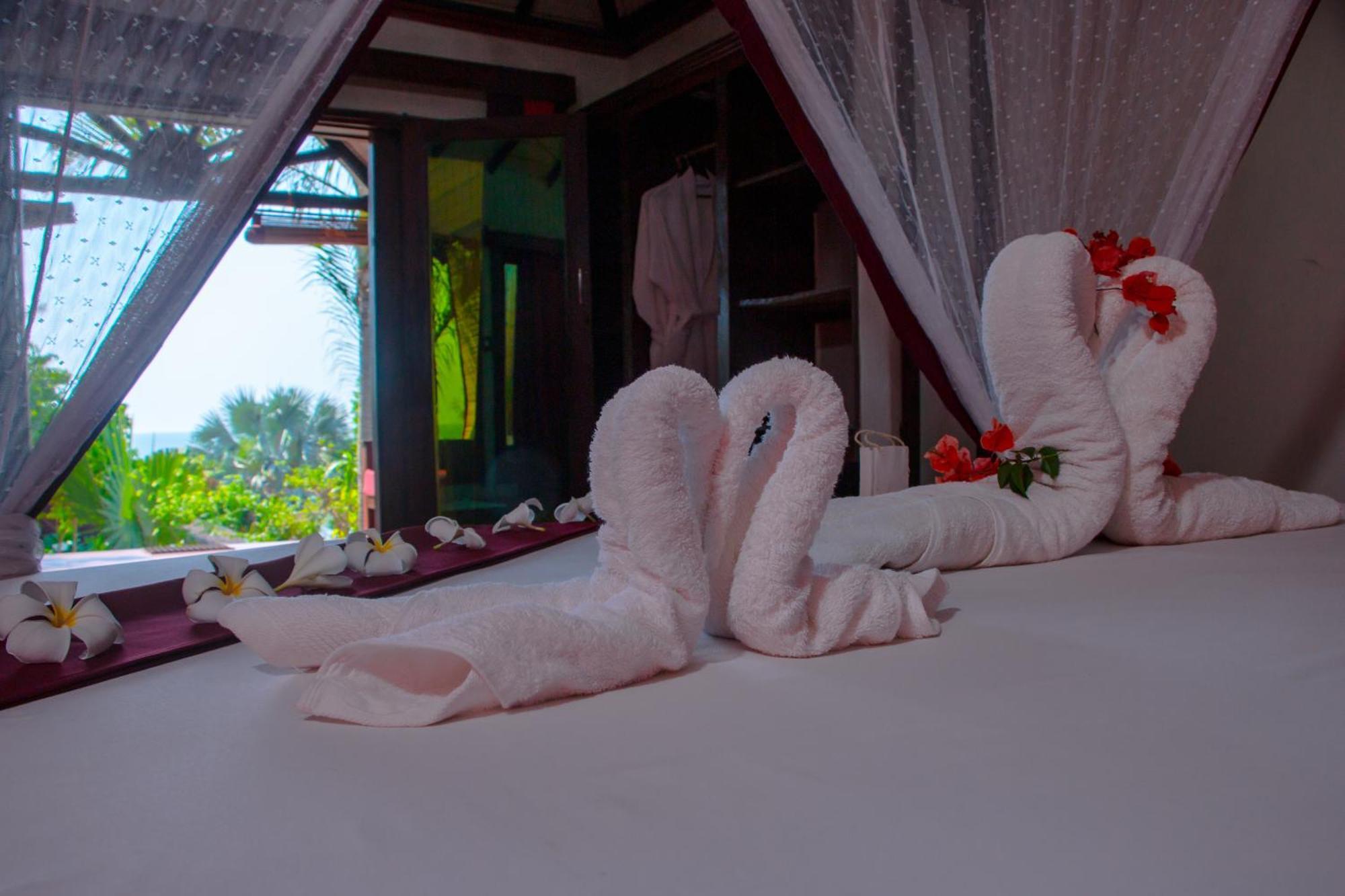 Ampazony Oasis Lodge Махадзанга Екстер'єр фото