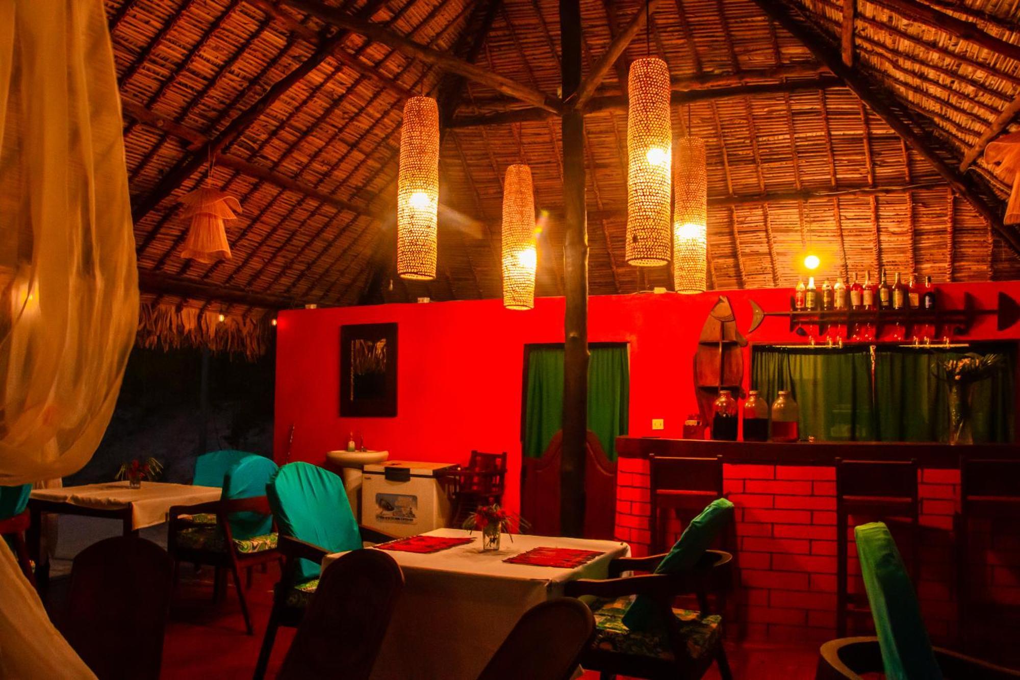 Ampazony Oasis Lodge Махадзанга Екстер'єр фото